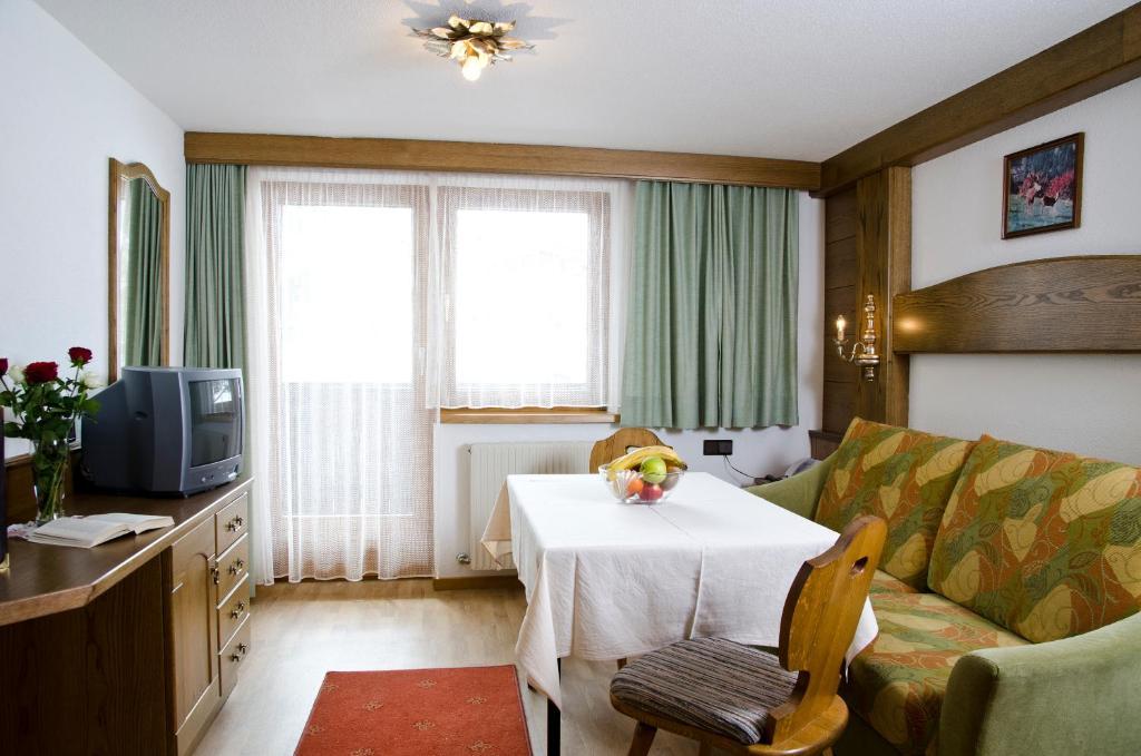 Berghotel Rasis กัลเทือร์ ห้อง รูปภาพ
